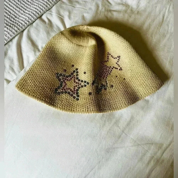 Urban Outfitters Gabbi Rhinestone Bucket Hat In Ivory Celestial NWOT $25 - Picture 4 of 8